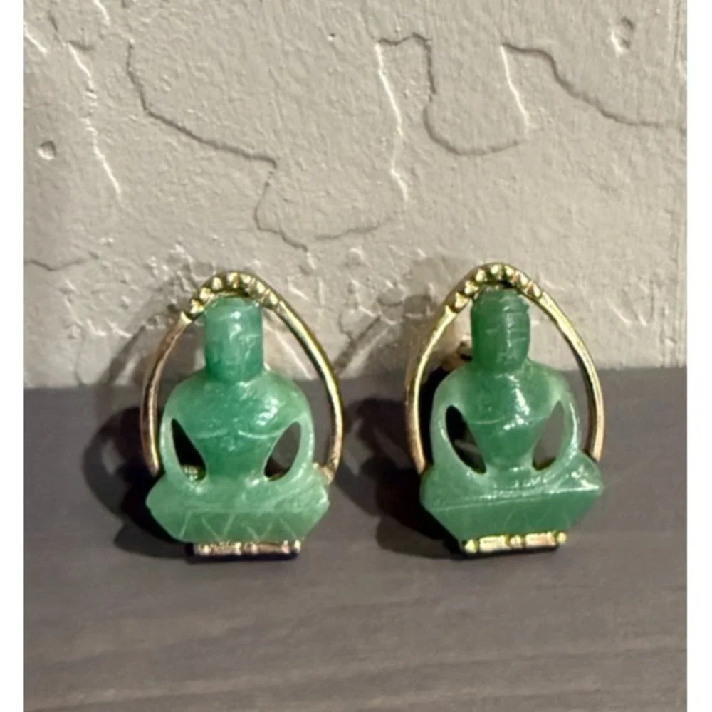 Carved Buddha Green Jade Gold Tone Cufflinks Tux Suit Vintage